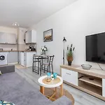 Kapitanski Sunandrelax Apartment